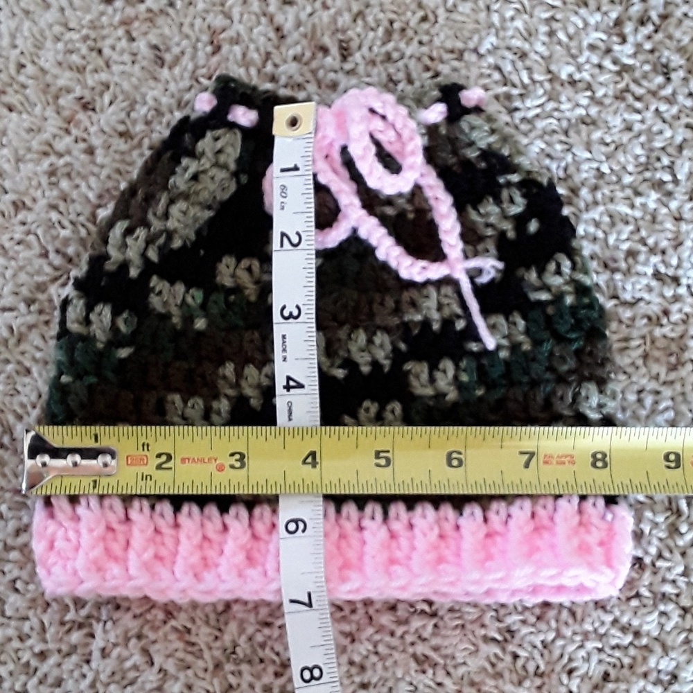 NWOT Camo/pink matching human & dog 🐶fur baby hats! handmade crochet, new - Picture 5 of 10